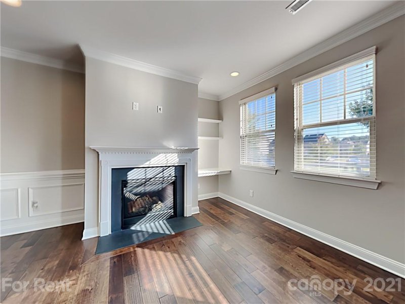 Property image 3 at 8717 Aspinwall Drive, Charlotte, NC 28216