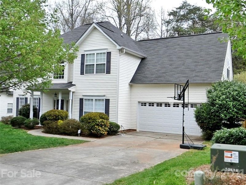 12516 Vantage Point Lane