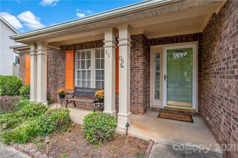 Property image 2 at 1106 Gretna Green Drive, Charlotte, NC 28217