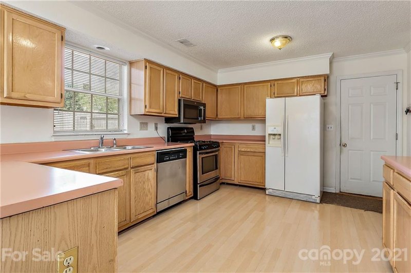 Property image 5 at 1106 Gretna Green Drive, Charlotte, NC 28217