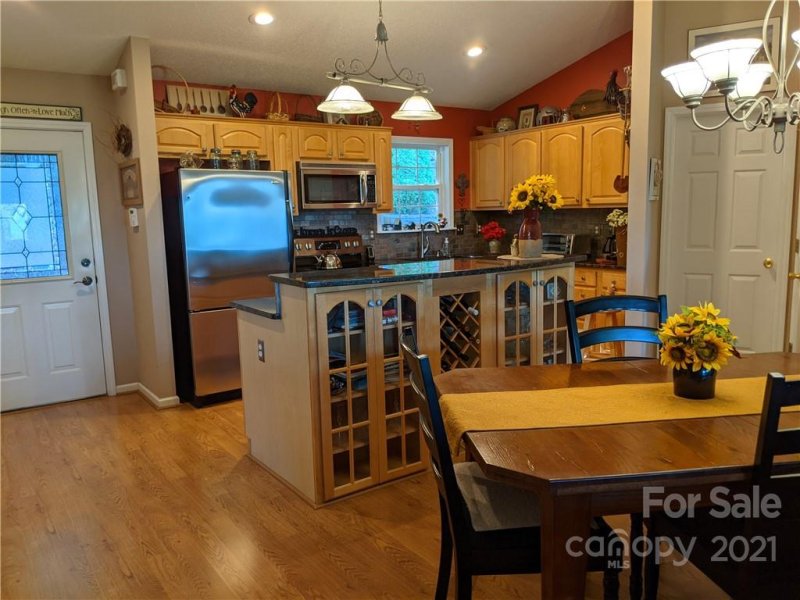 Property image 5 at 3370 Stones Throw Drive, Valdese, NC 28690