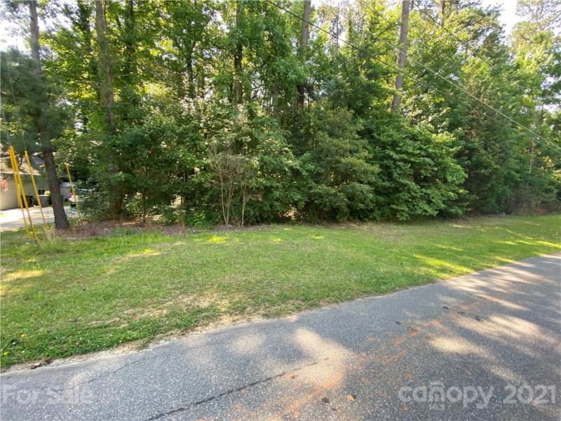 Property image 4 at 12142 Plover Drive, Charlotte, NC 28269