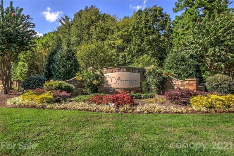 215 Cascading Creek Trail