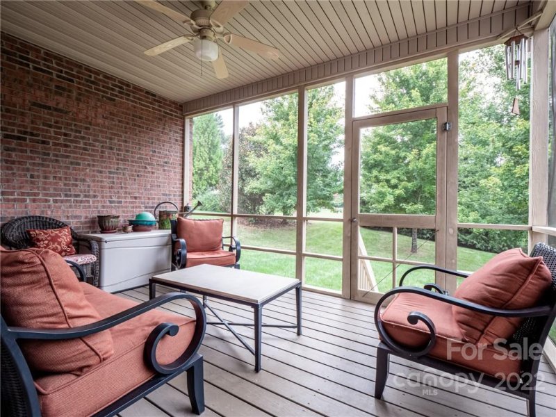 Property image 3 at 1139 Bugle Lane, Newton, NC 28658
