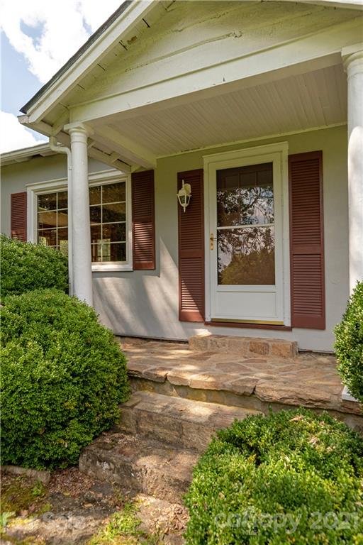 Property image 2 at 113 Coral Drive, Hendersonville, NC 28791