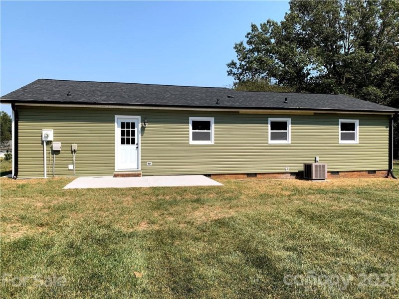 Property image 4 at 3545 Yorkland Drive, Hickory, NC 28601