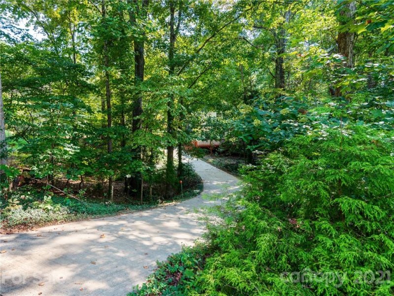 Property image 2 at 8658 Dog Leg Road, Sherrills Ford, NC 28673