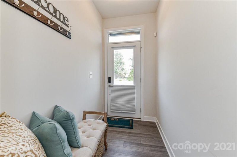 Property image 4 at 268 Parkwood Avenue, Charlotte, NC 28206