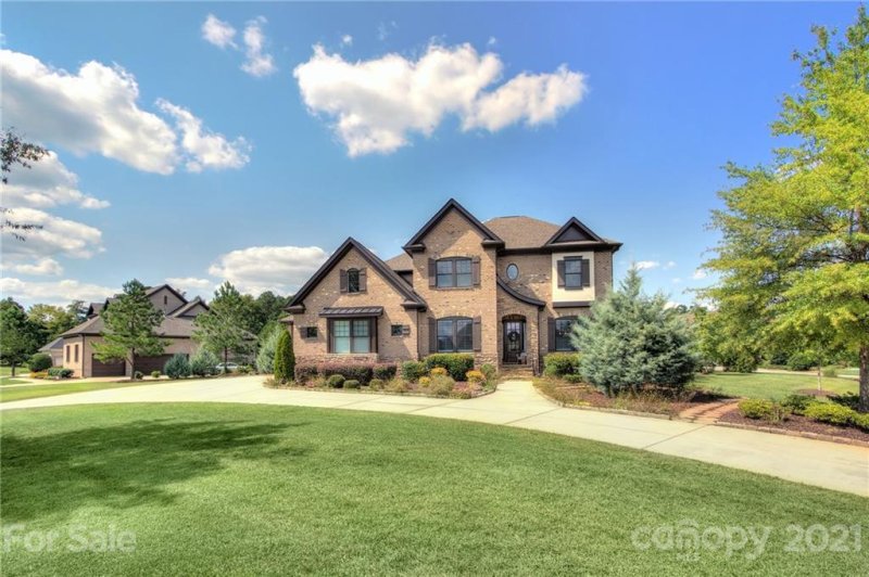 Property image 3 at 1009 Princessa Drive, Wesley Chapel, NC 28104