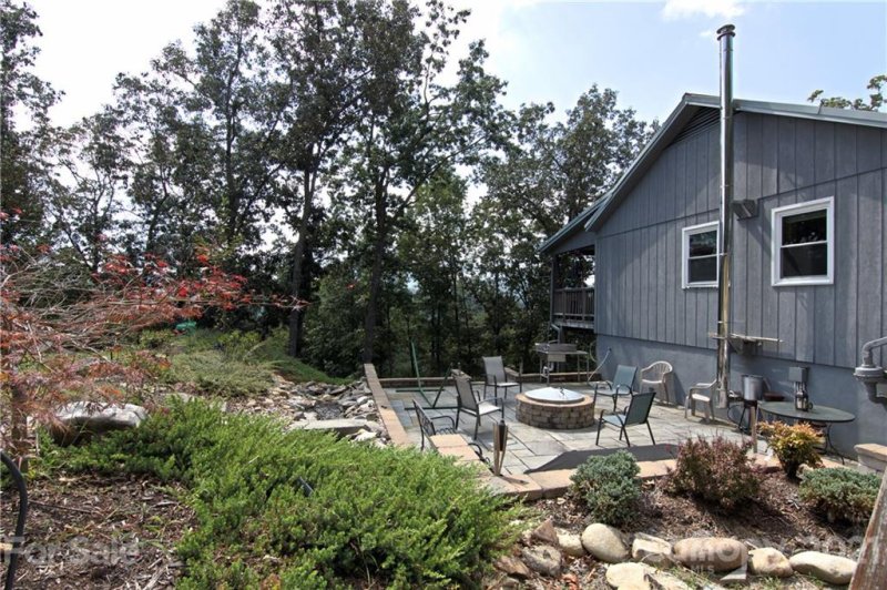 Property image 2 at 34 Hunters Trail, Hendersonville, NC 28739