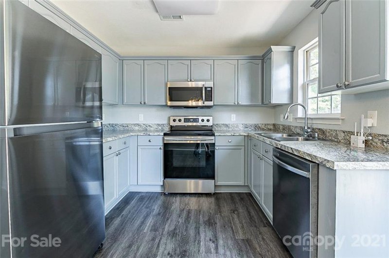 Property image 2 at 1418 Spring View Court, Rock Hill, SC 29732