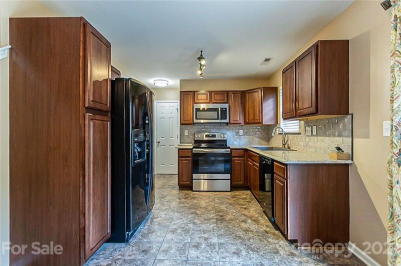 Property image 4 at 116 Thea Lane, Fletcher, NC 28732