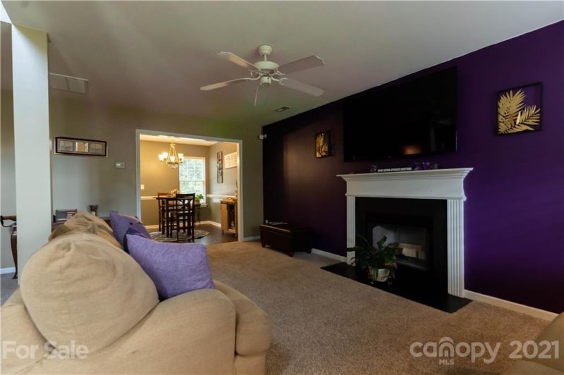 Property image 5 at 5223 Grass Ridge Drive, Charlotte, NC 28216