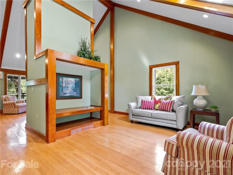 Property image 2 at 25 View Ridge Parkway, Leicester, NC 28748