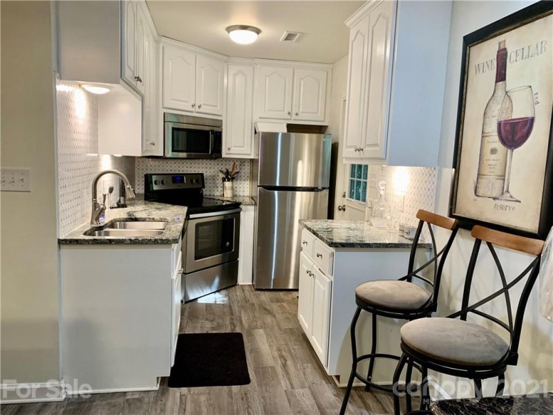 Property image 4 at 418 4th Avenue, Hickory, NC 28601