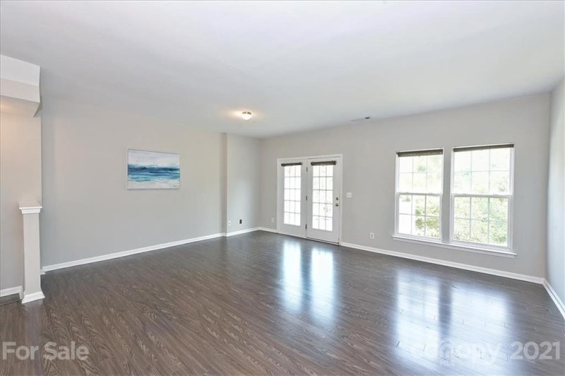 Property image 3 at 904 Tiger Lane, Charlotte, NC 28262