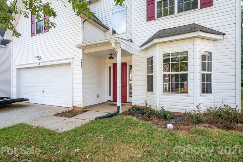 Property image 4 at 3810 Pauline Lane, Charlotte, NC 28216