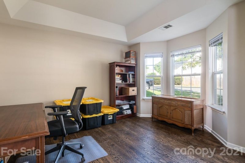 Property image 5 at 3810 Pauline Lane, Charlotte, NC 28216