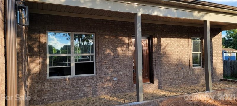 Property image 4 at 1757 Woodridge Circle, Hickory, NC 28602