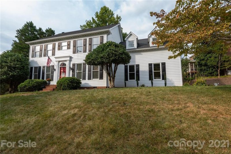 134 37th Avenue Place