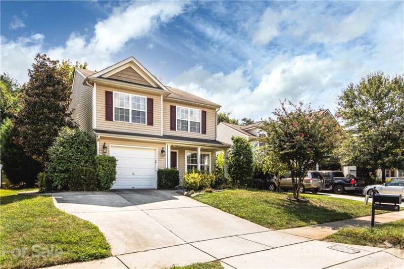 Property image 2 at 7823 Rabbits Foot Lane, Charlotte, NC 28217