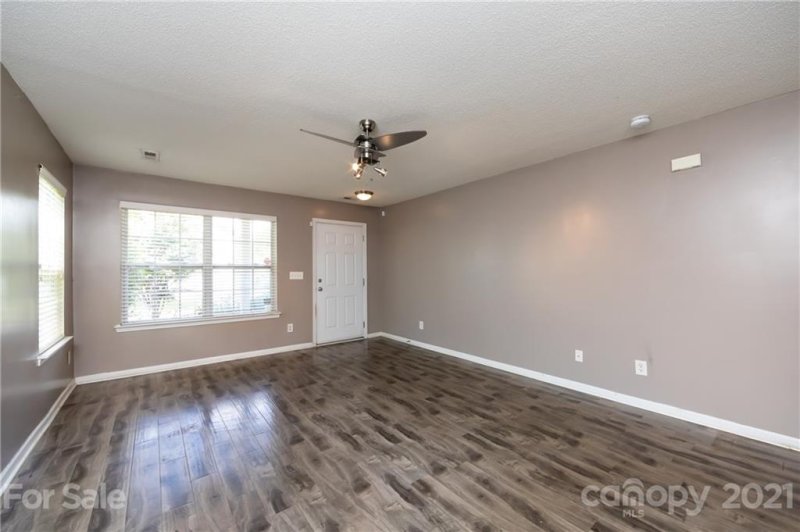 Property image 5 at 7823 Rabbits Foot Lane, Charlotte, NC 28217