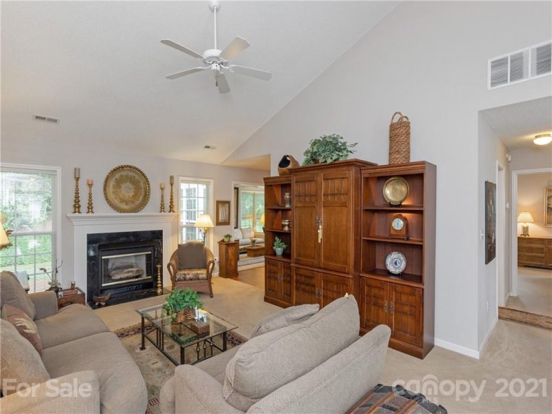 Property image 4 at 128 Stonehollow Road, Fletcher, NC 28732