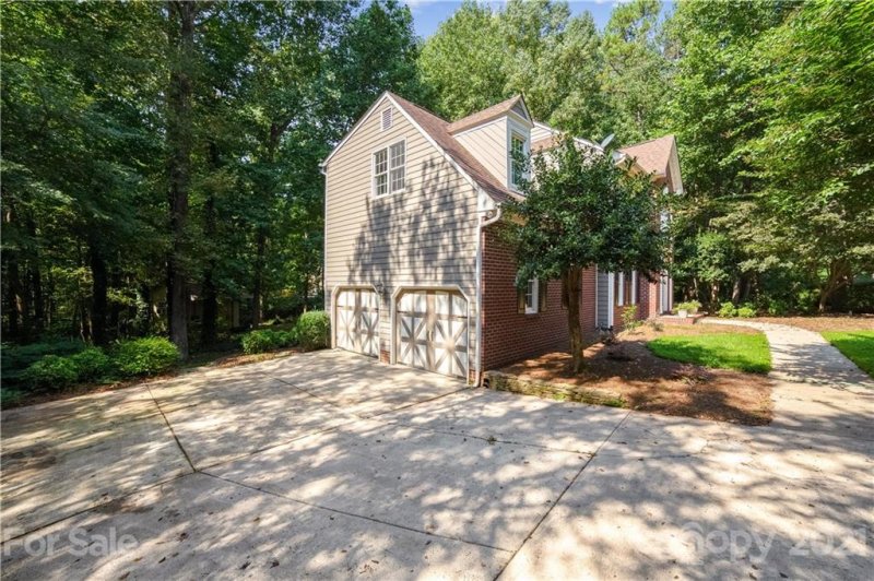 Property image 3 at 5603 Mallard Grove Road, Charlotte, NC 28269