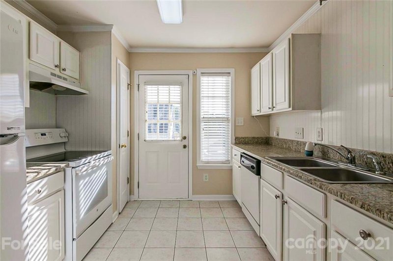 Property image 2 at 6617 Vlosi Drive, Charlotte, NC 28226