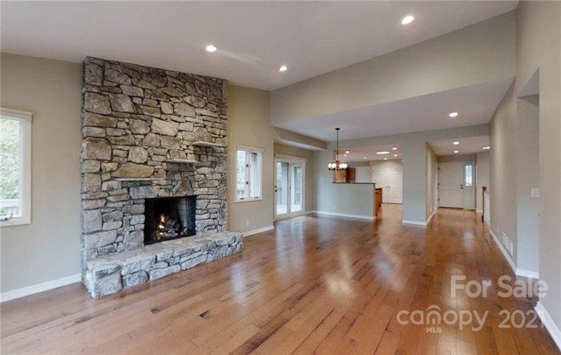 Property image 4 at 33 Ridge Terrace, Asheville, NC 28804