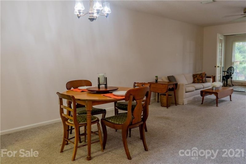 Property image 5 at 925 21st Avenue, Hickory, NC 28601