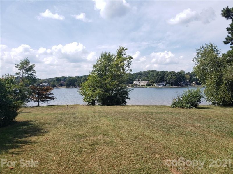 308 Ponderosa Circle