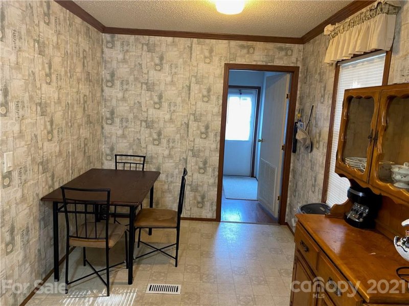 Property image 3 at 7311 Executive Circle, Denver, NC 28037