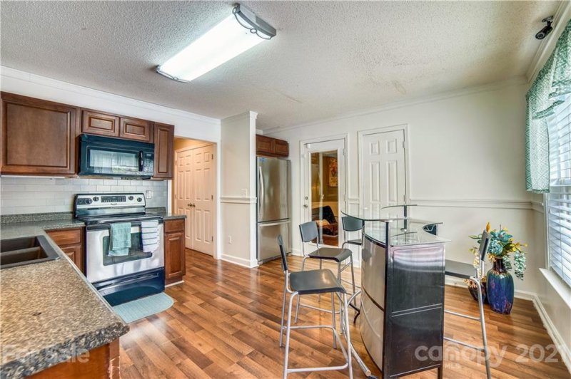 Property image 2 at 918 Grassy Patch Lane, Charlotte, NC 28216