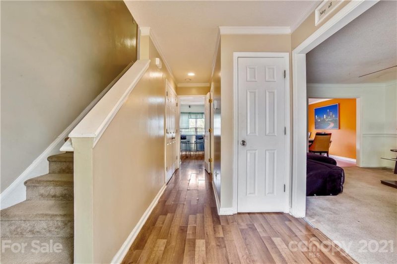 Property image 3 at 918 Grassy Patch Lane, Charlotte, NC 28216