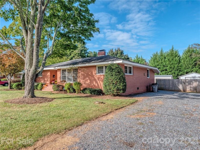 Property image 3 at 525 Ruby Lane, Gastonia, NC 28054