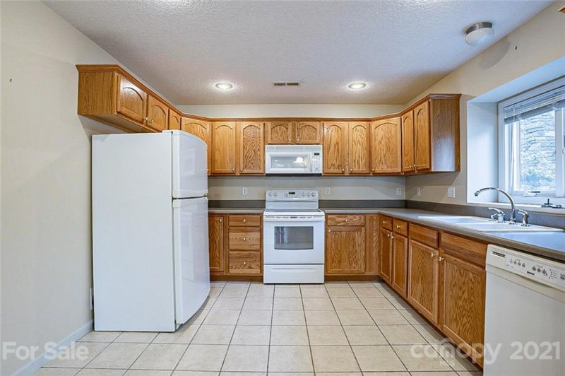 Property image 2 at 326 Kyfields None, Weaverville, NC 28787