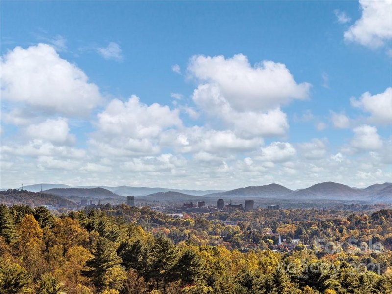 Property image 2 at 116 Robinhood Road, Asheville, NC 28804