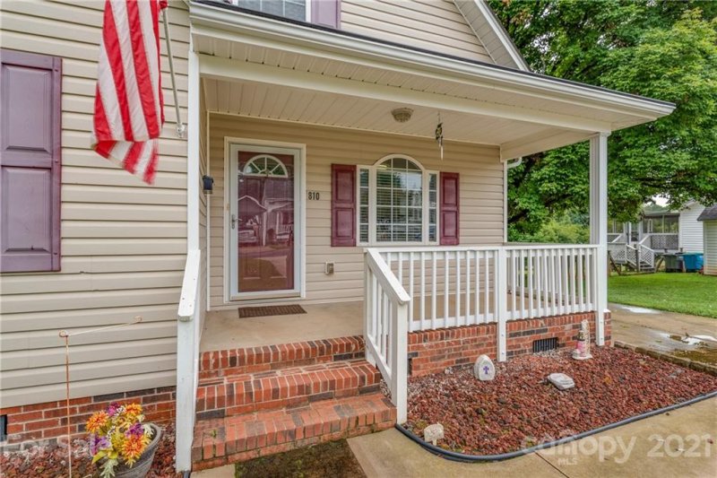 Property image 3 at 810 Caldwell Street, Belmont, NC 28012