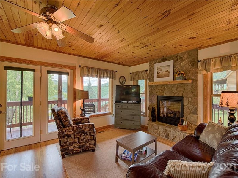 Property image 5 at 42 Bonus Court, Maggie Valley, NC 27851