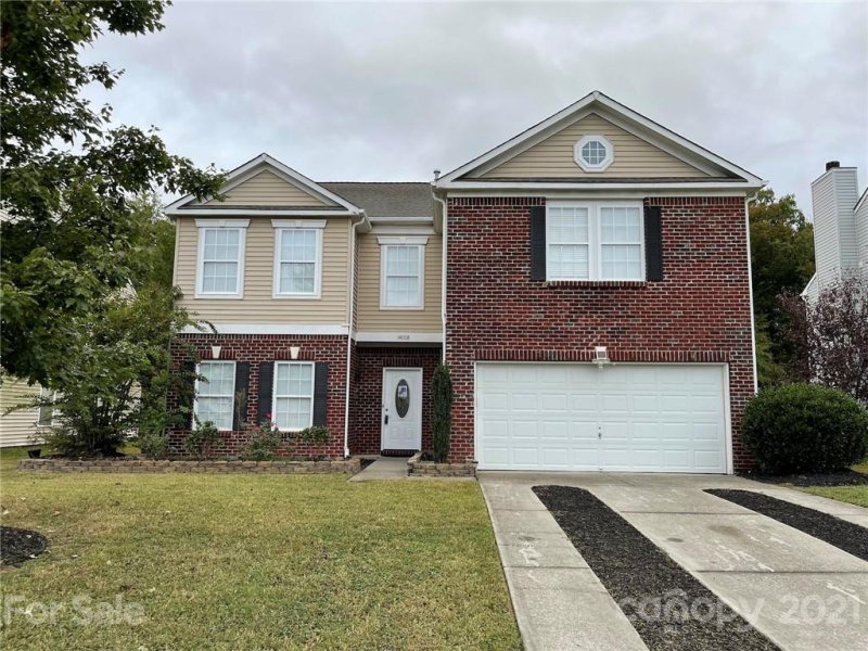 14008 Lawrence Farm Lane
