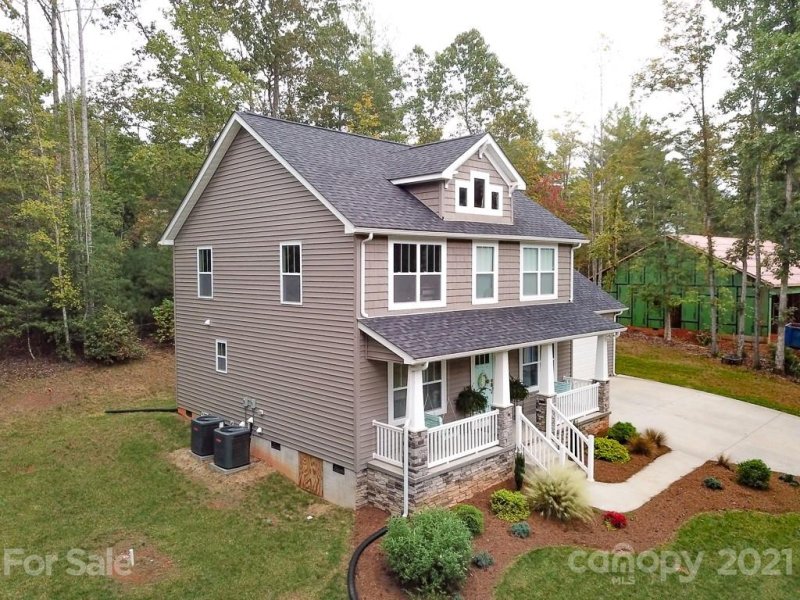 Property image 3 at 1763 Plantation Loop, Morganton, NC 28655