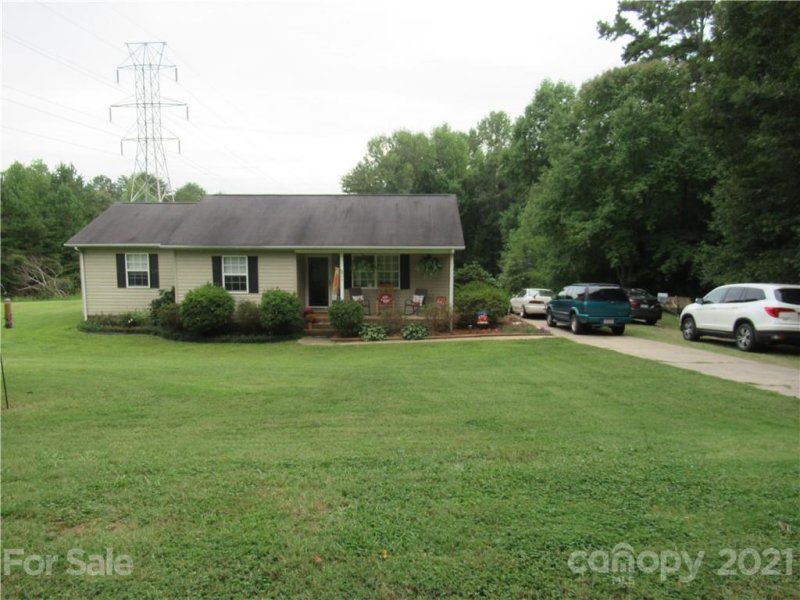 Property image 3 at 977 Park Circle, Lincolnton, NC 28092