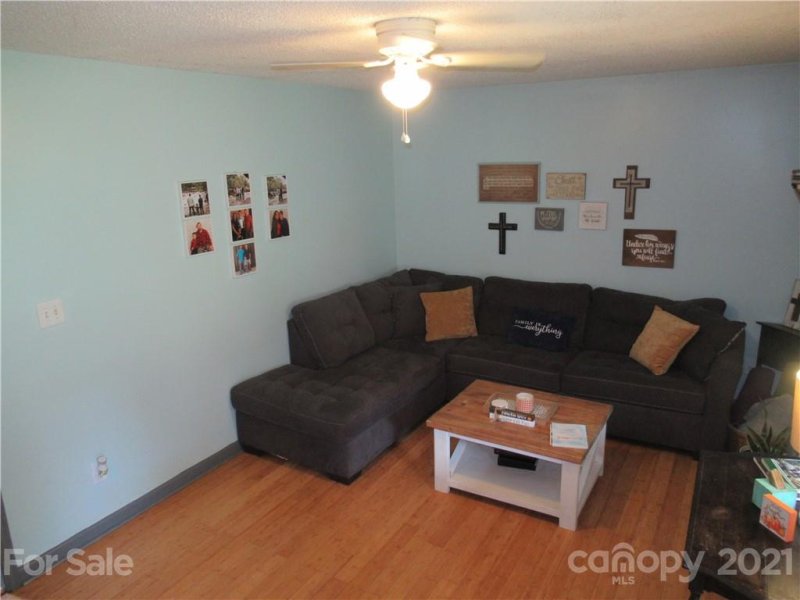 Property image 4 at 977 Park Circle, Lincolnton, NC 28092