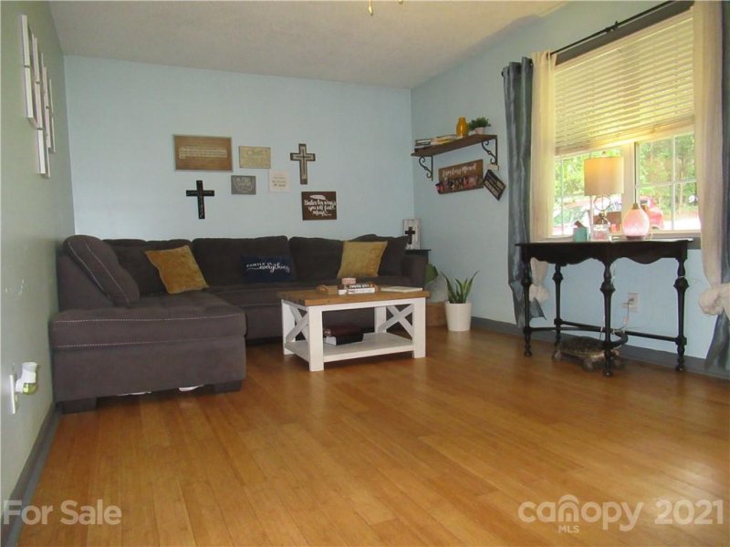 Property image 5 at 977 Park Circle, Lincolnton, NC 28092