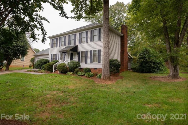 Property image 2 at 5584 Ashley Court, Hickory, NC 28601