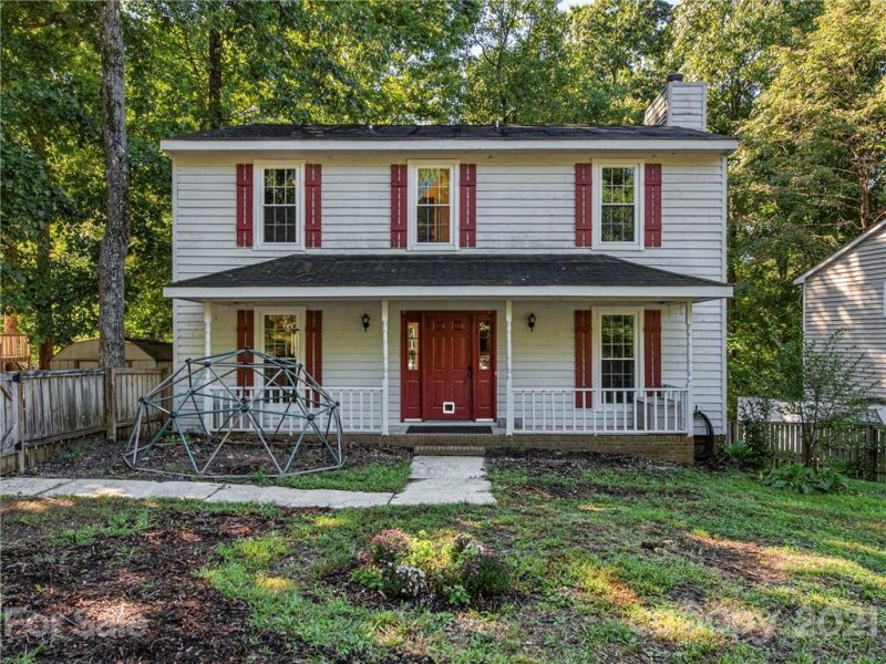 1923 Crooked Creek Drive