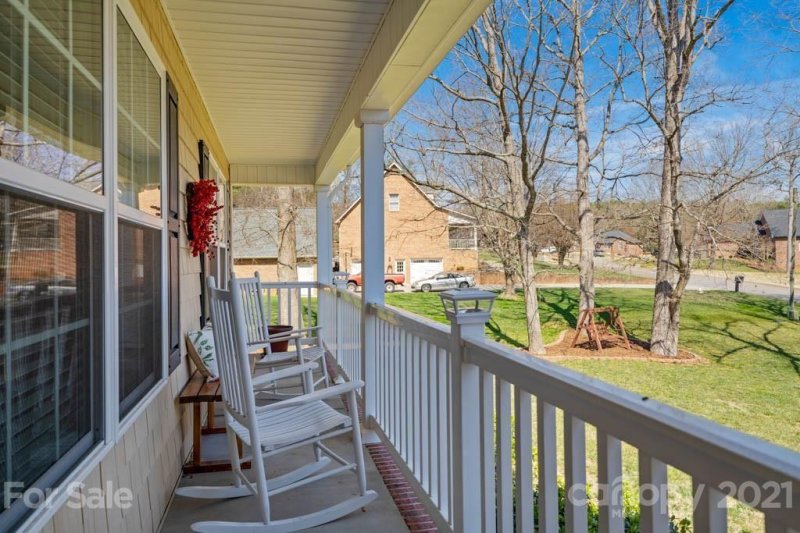 Property image 3 at 14 Greenway Drive, Granite Falls, NC 28630