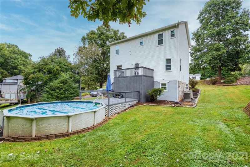 Property image 4 at 6057 Gold Creek Estate Drive, Hickory, NC 28601