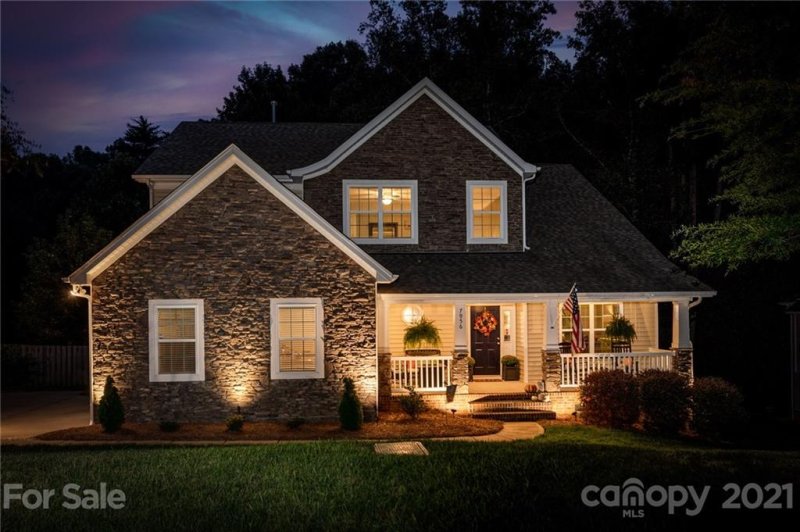 Property image 3 at 7956 Sally Clark Drive, Denver, NC 28037